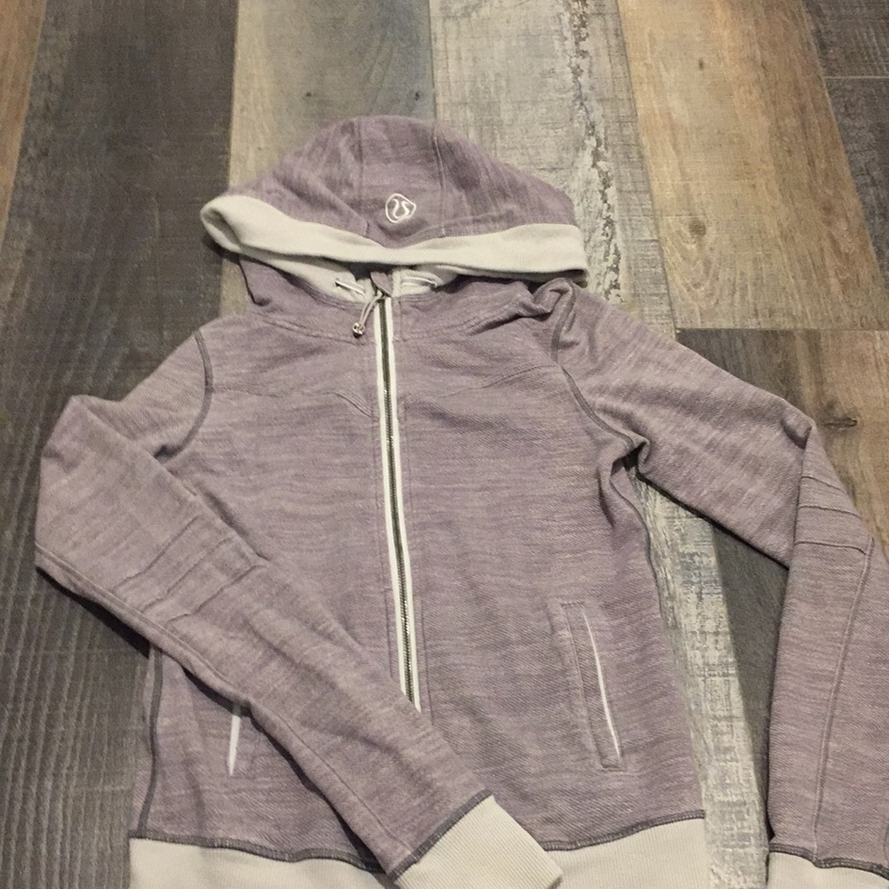 Lululemon Athletica Bliss breaker hooded jacket